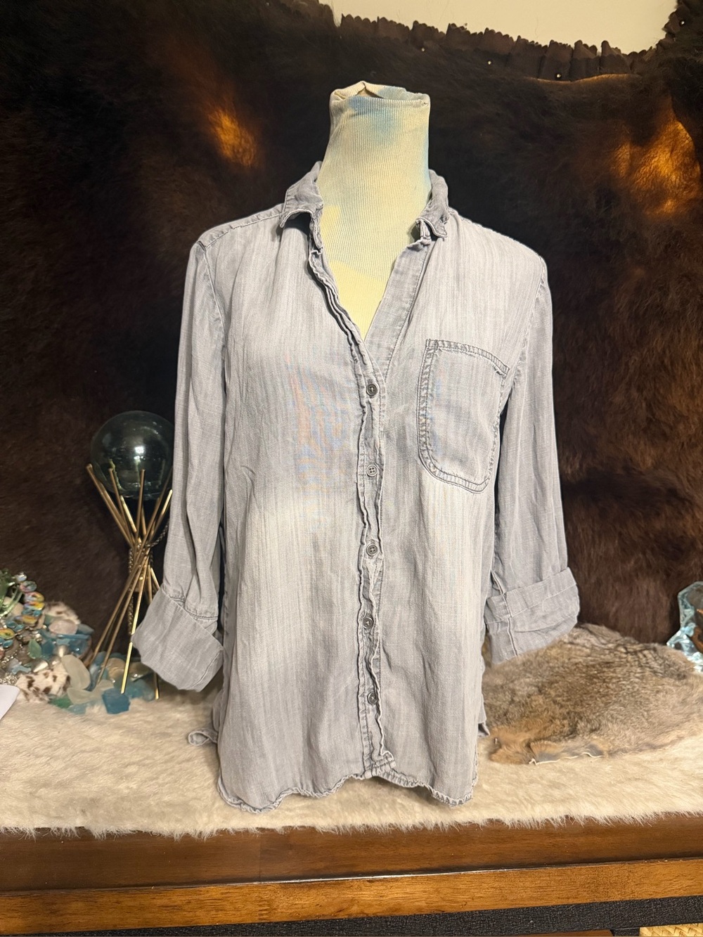 Light Gray Women's Washed Button-Up Shirt S (4050)